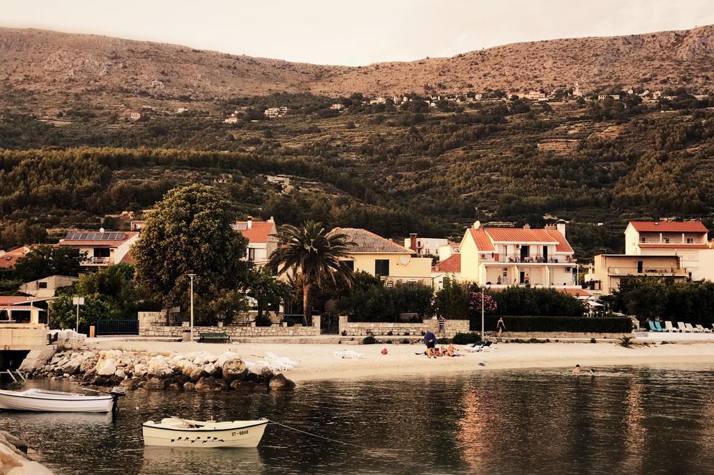 Apartments And Rooms Tomas Podstrana Dış mekan fotoğraf